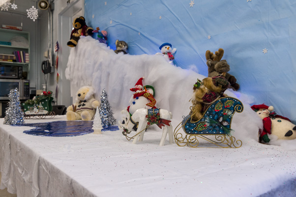 Building 539-1CB’s theme showcased a variety of animals playing together in the snow. (Photo by Samuel Lopez)